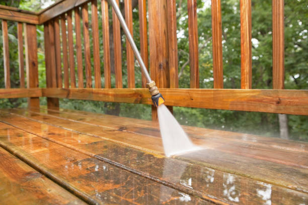 Best Pool Deck Cleaning  in Broadview Heights, OH
